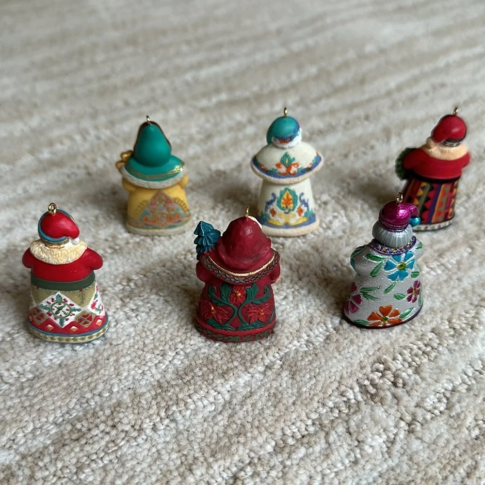 Set of Hallmark Keepsake 2006 Santa's From Around the World, Miniatures